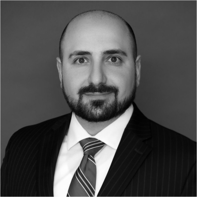 Arsen Kourinian's headshot, grayscale