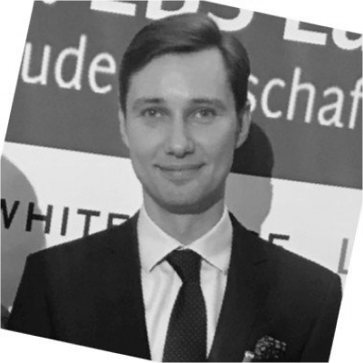 Dr Wolf Tassilio Bohm's headshot, grayscale